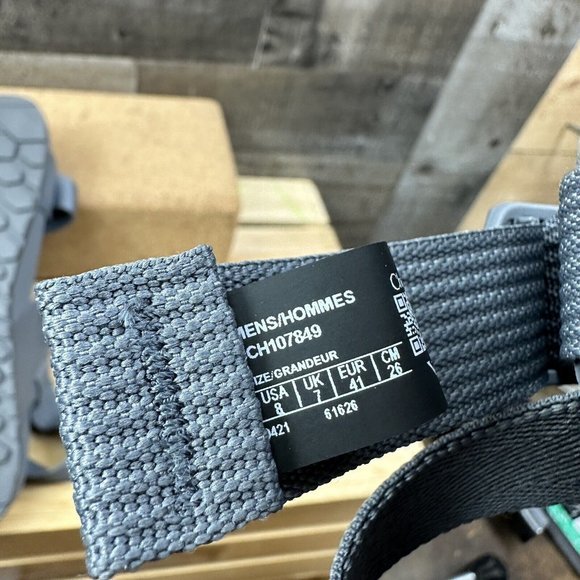 Sandals_&_Flip_Flops